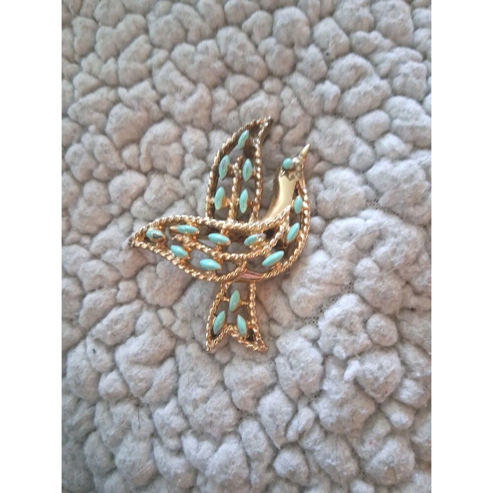Gerry's Gold Tone with Painted Aqua Colored Stations Dove Brooch